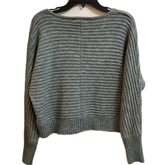 Sincerely Jules Cropped Sweater - Picture 2 of 2